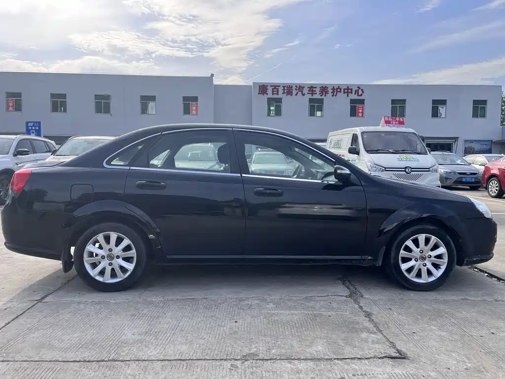 BUICK EXCELLE 2011