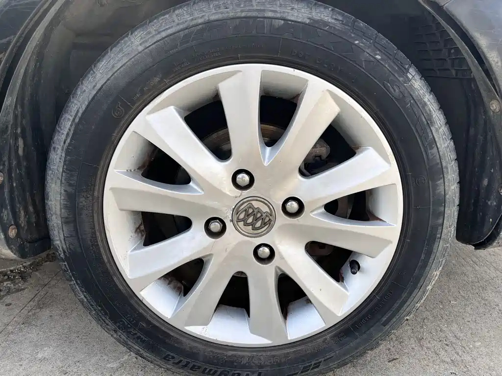 BUICK EXCELLE 2011