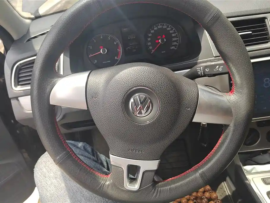 VOLKSWAGEN LAVIDA 2018