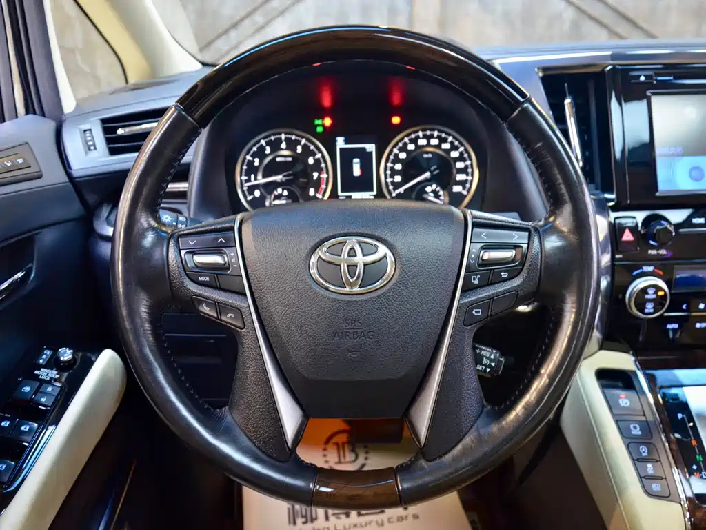 TOYOTA ALPHARD 2018