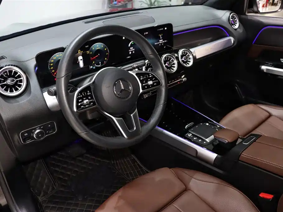 MERCEDES BENZ GLB 2022