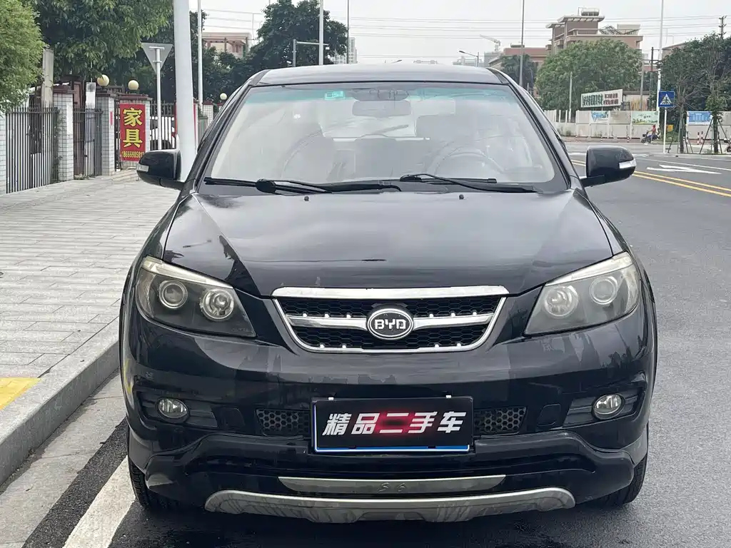 BYD S6 2014