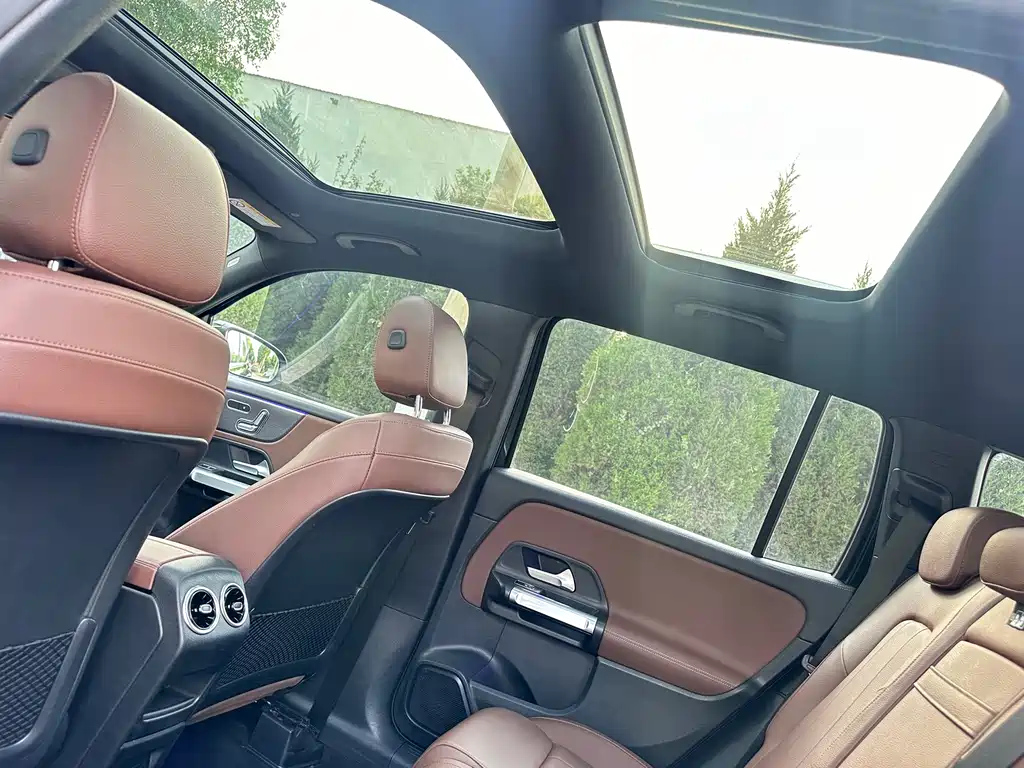 MERCEDES BENZ GLB 2021