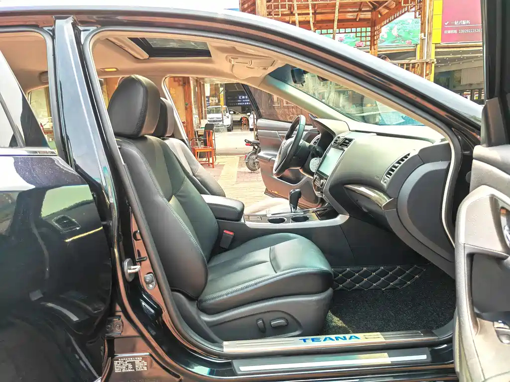 NISSAN TEANA 2016