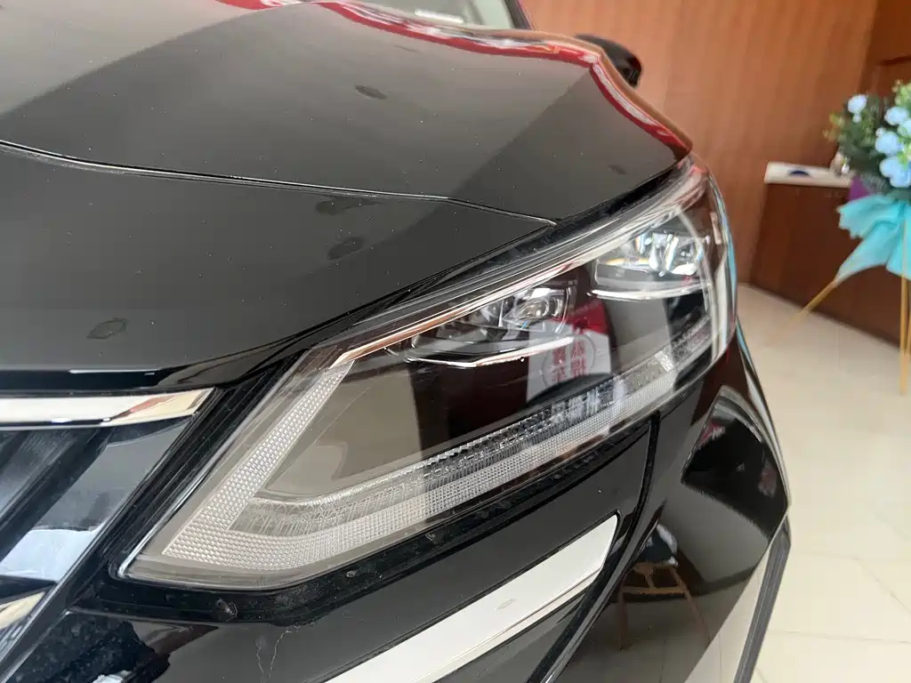 NISSAN TEANA 2024