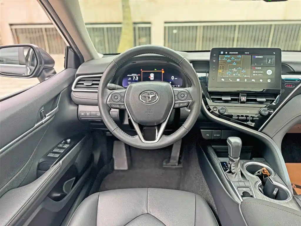 TOYOTA CAMRY 2022