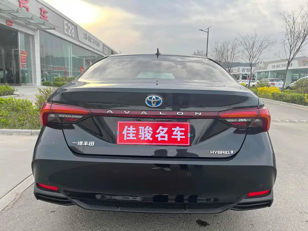 TOYOTA AVALON 2022