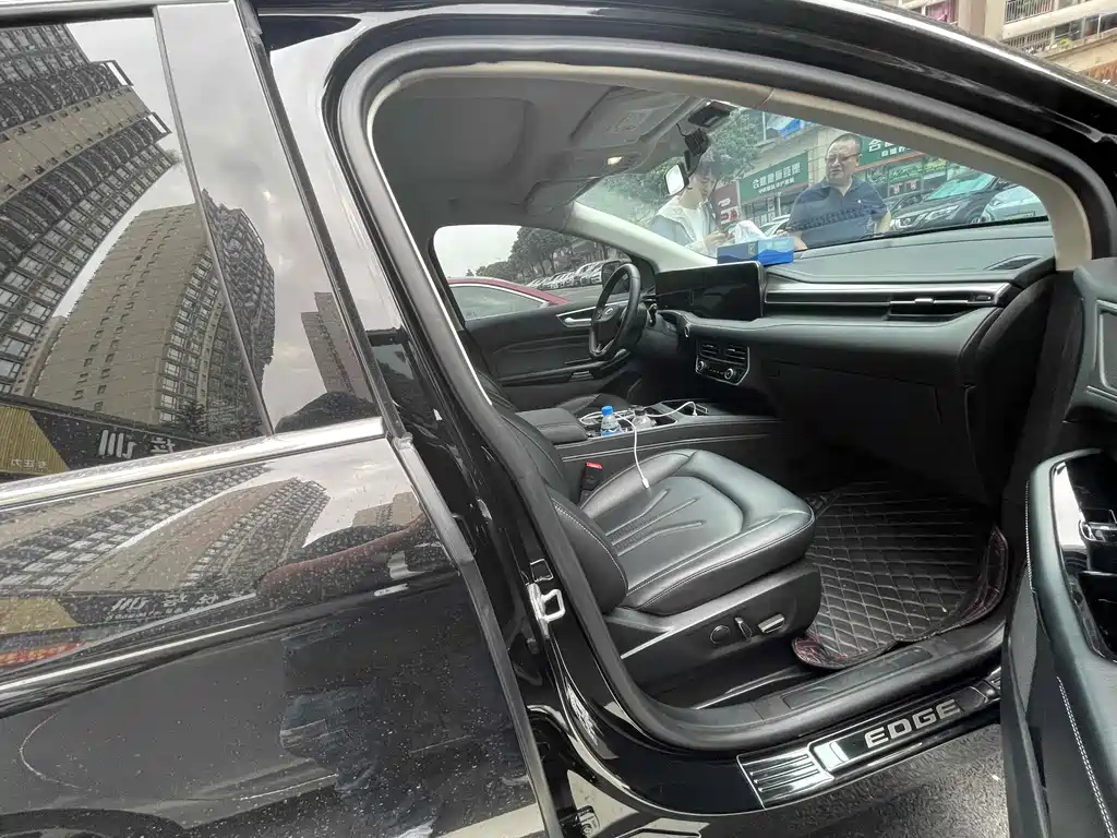 FORD EDGE 2021
