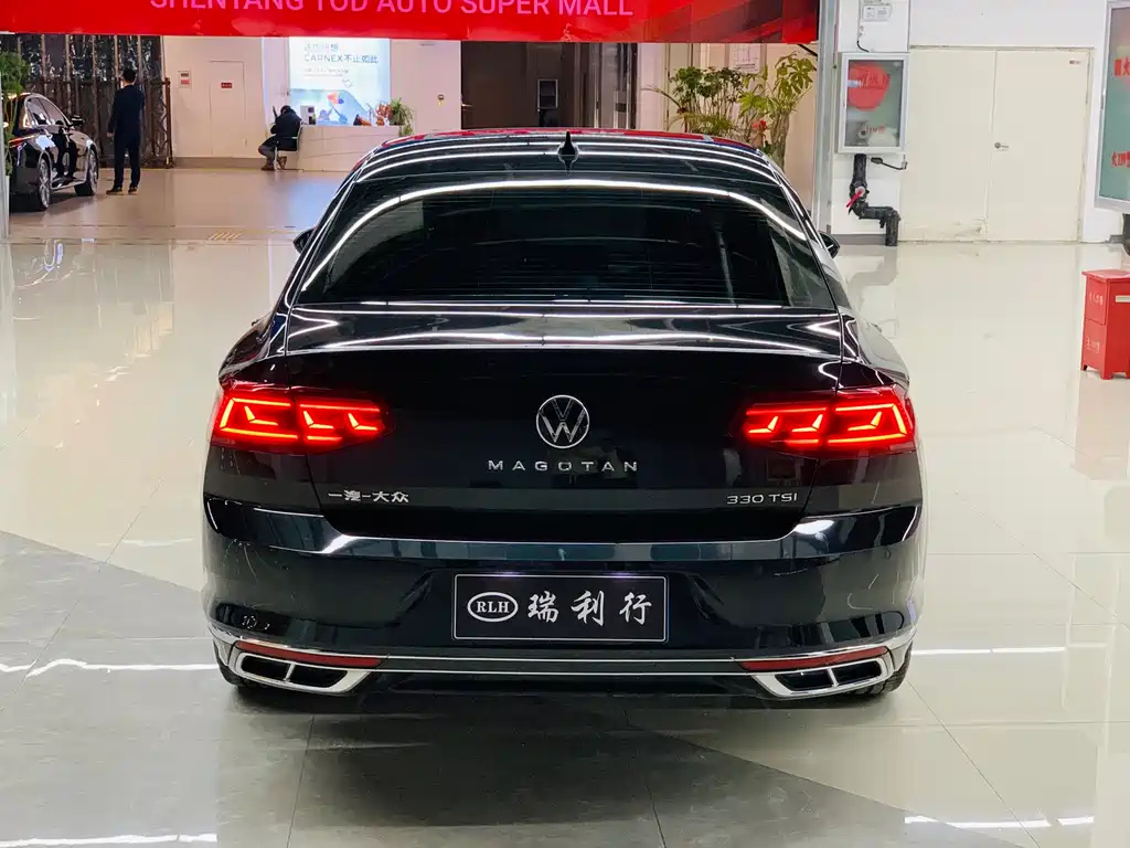 VOLKSWAGEN MAGOTAN 2023