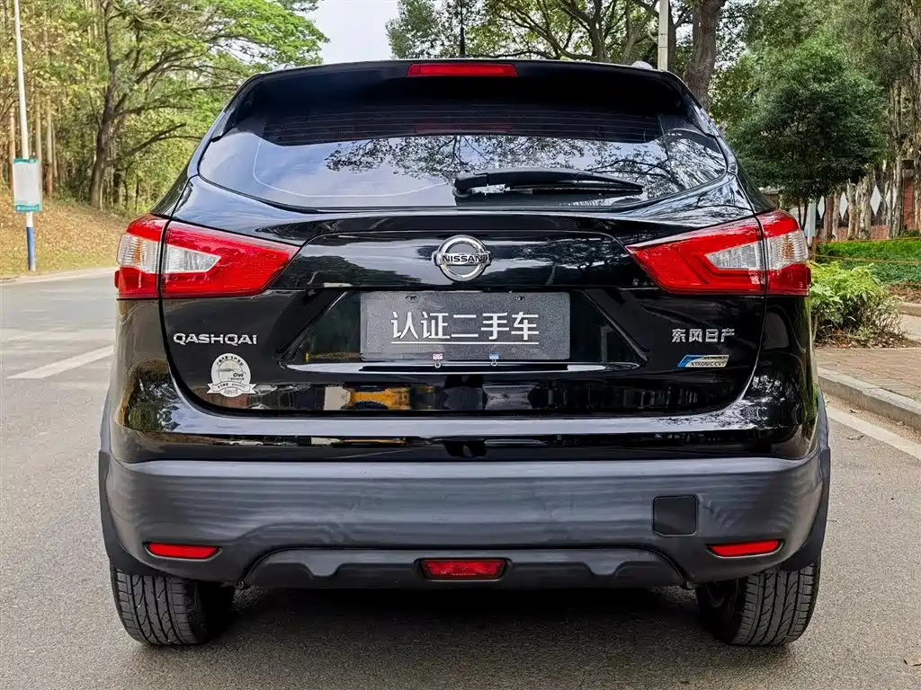 NISSAN QASHQAI 2018