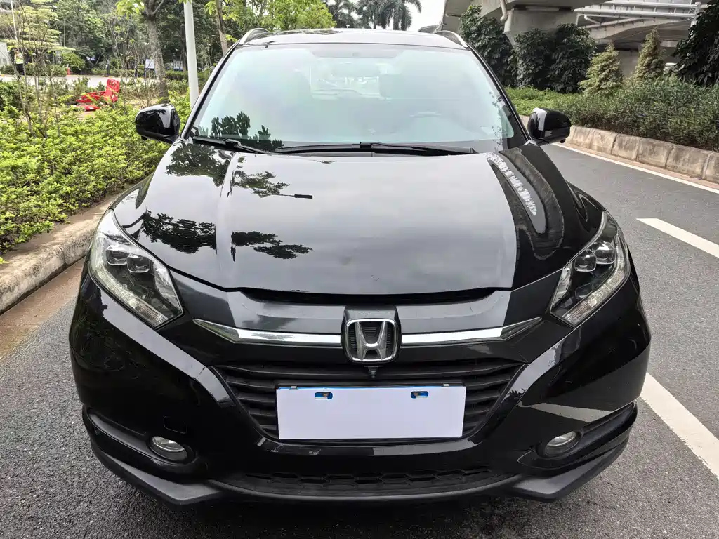 HONDA VEZEL 2015