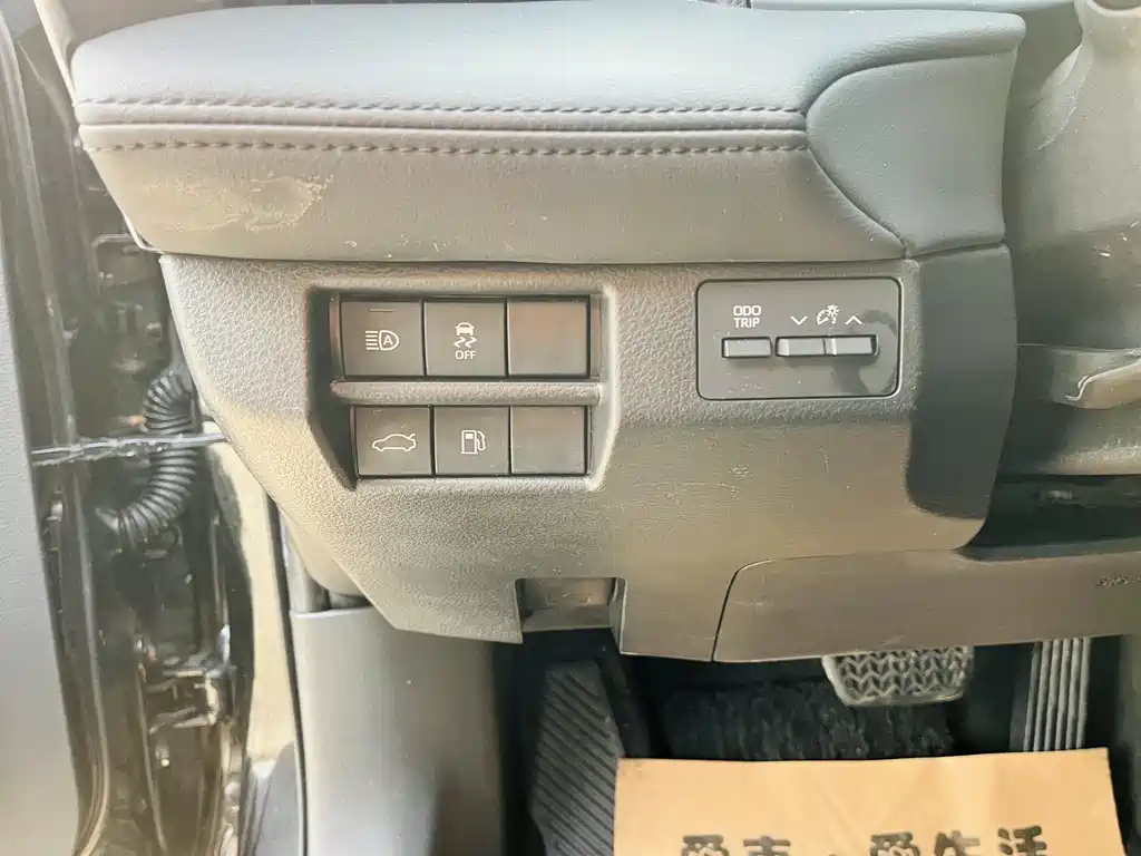 TOYOTA AVALON 2021
