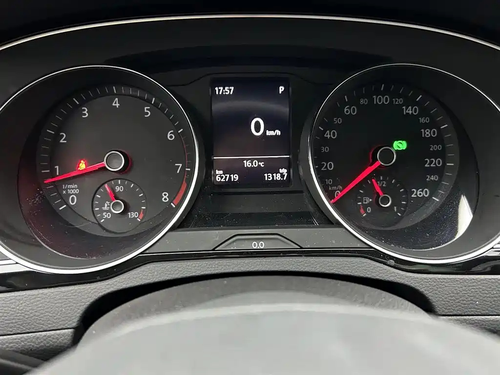 VOLKSWAGEN MAGOTAN 2020