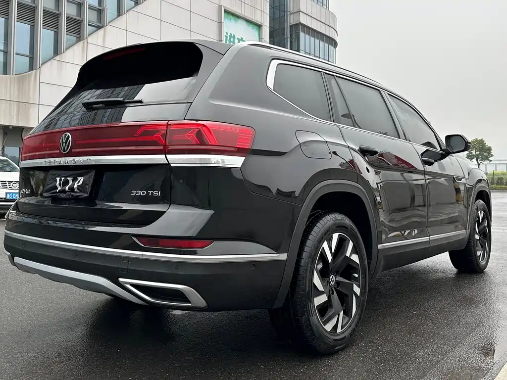 VOLKSWAGEN TOURAN 2022