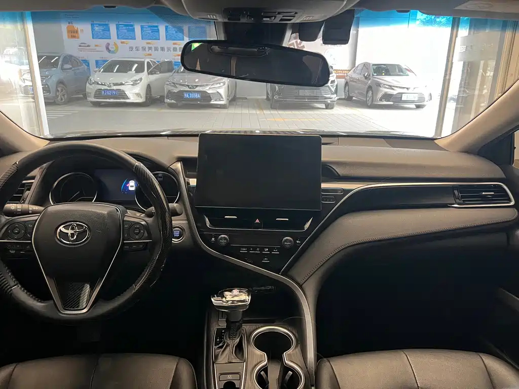 TOYOTA CAMRY 2021