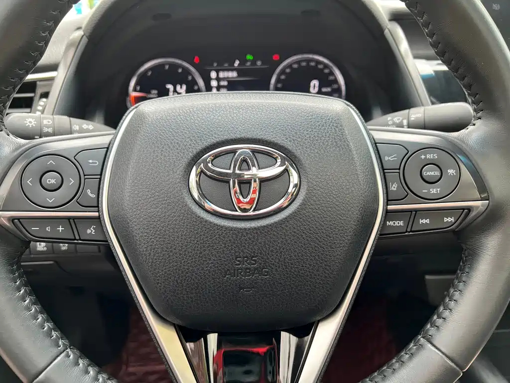 TOYOTA CAMRY 2022