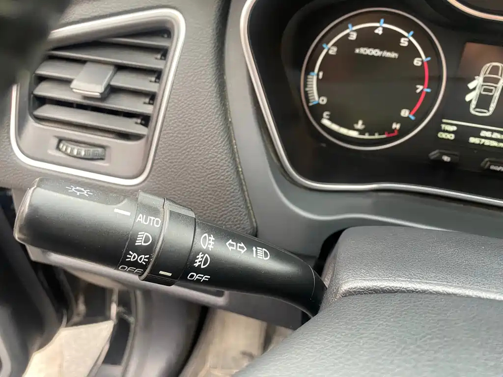 GEELY AUTO VISION X6 2018