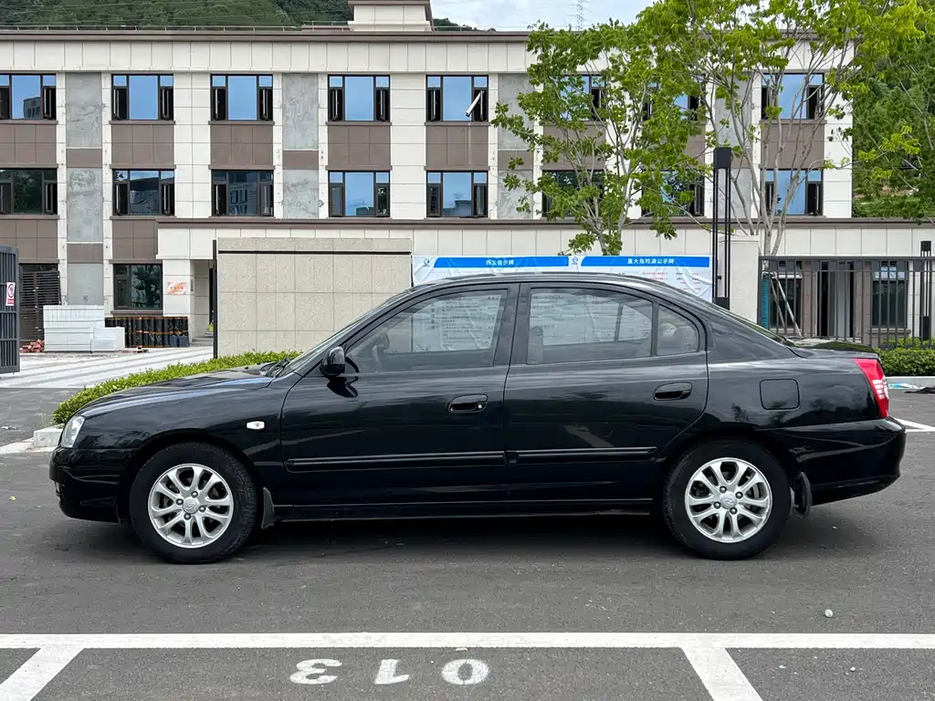 HYUNDAI ELANTRA 2009