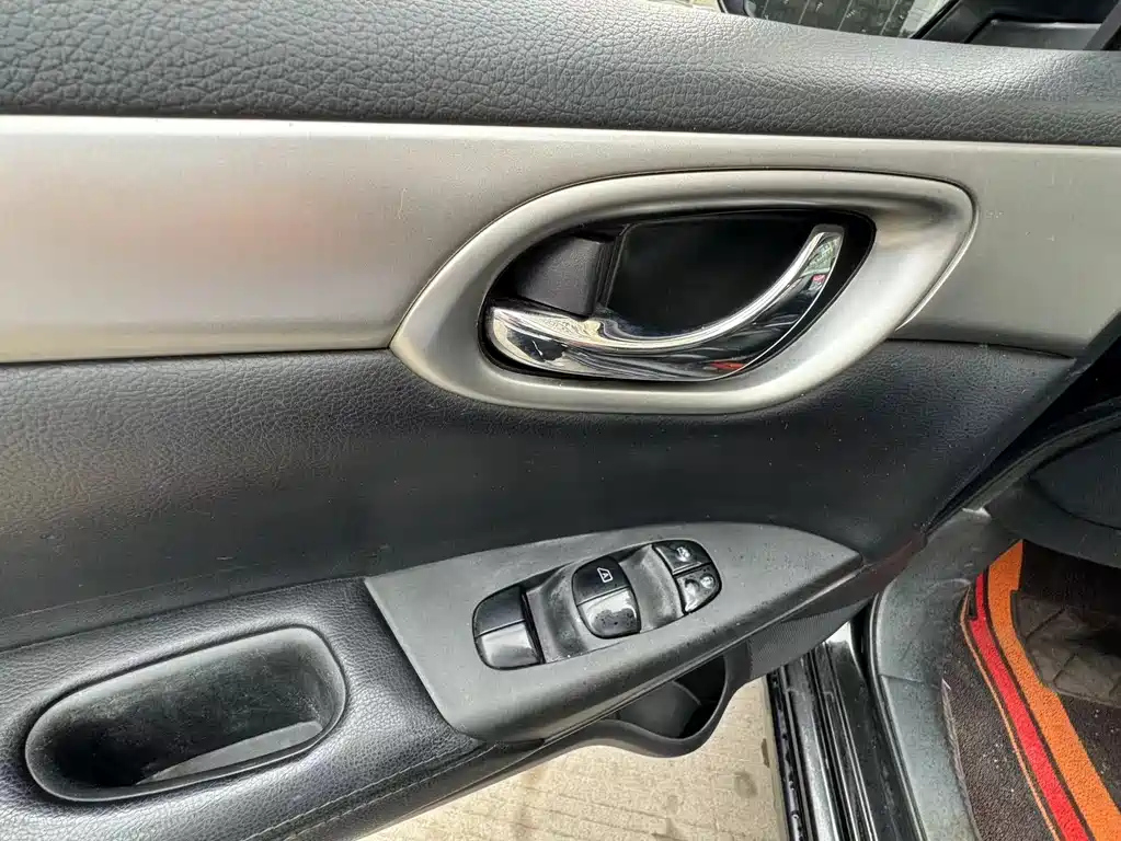 NISSAN SYLPHY 2019