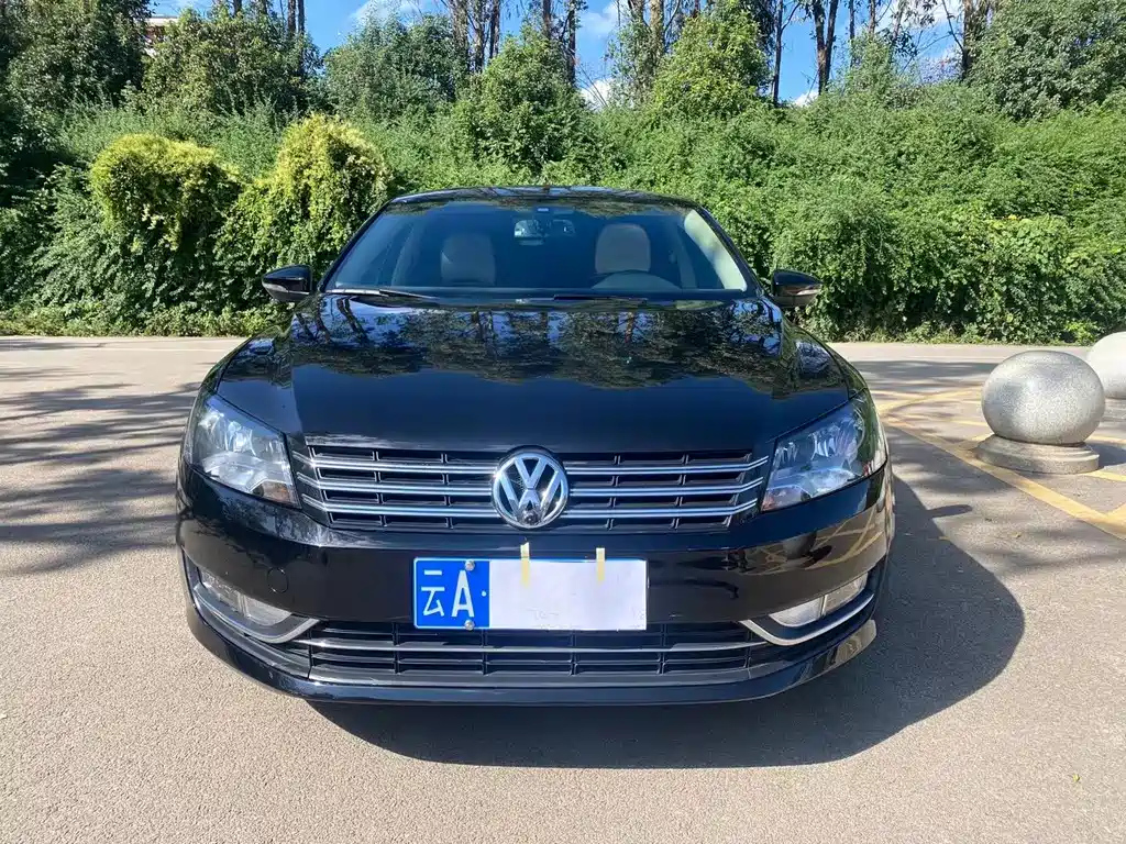 VOLKSWAGEN PASSAT 2015