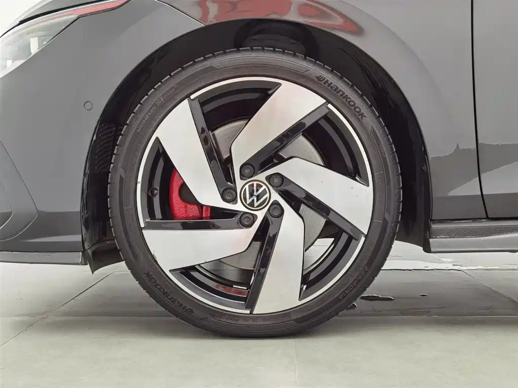 VOLKSWAGEN GOLF 2022