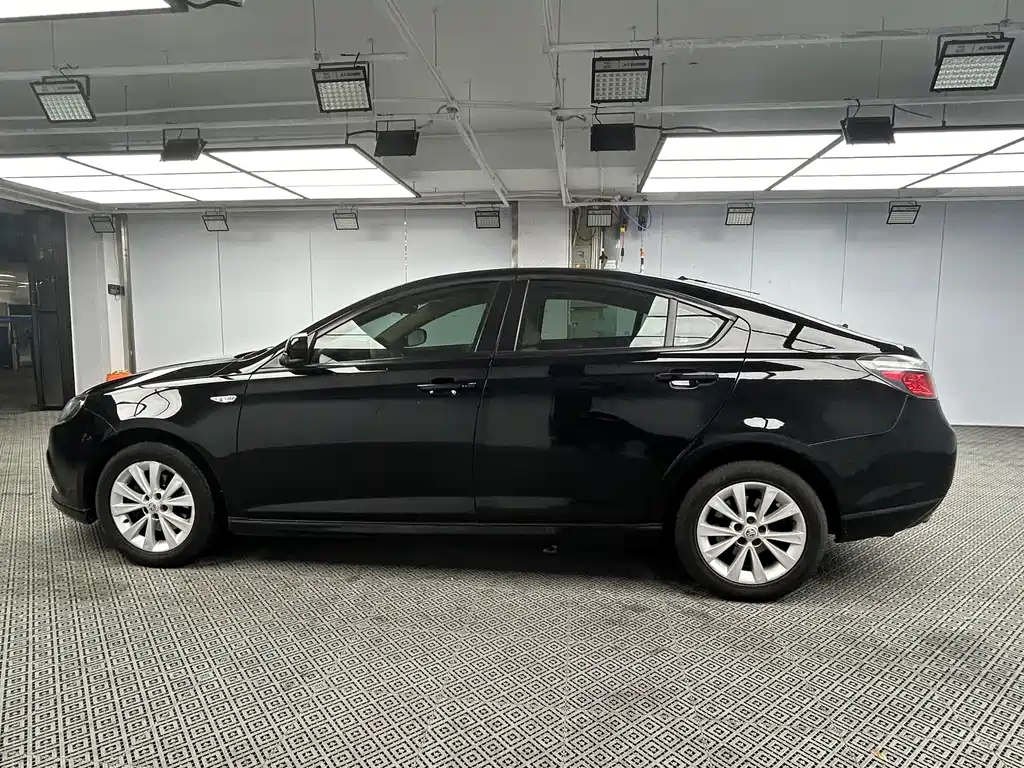 MG MG6 2011