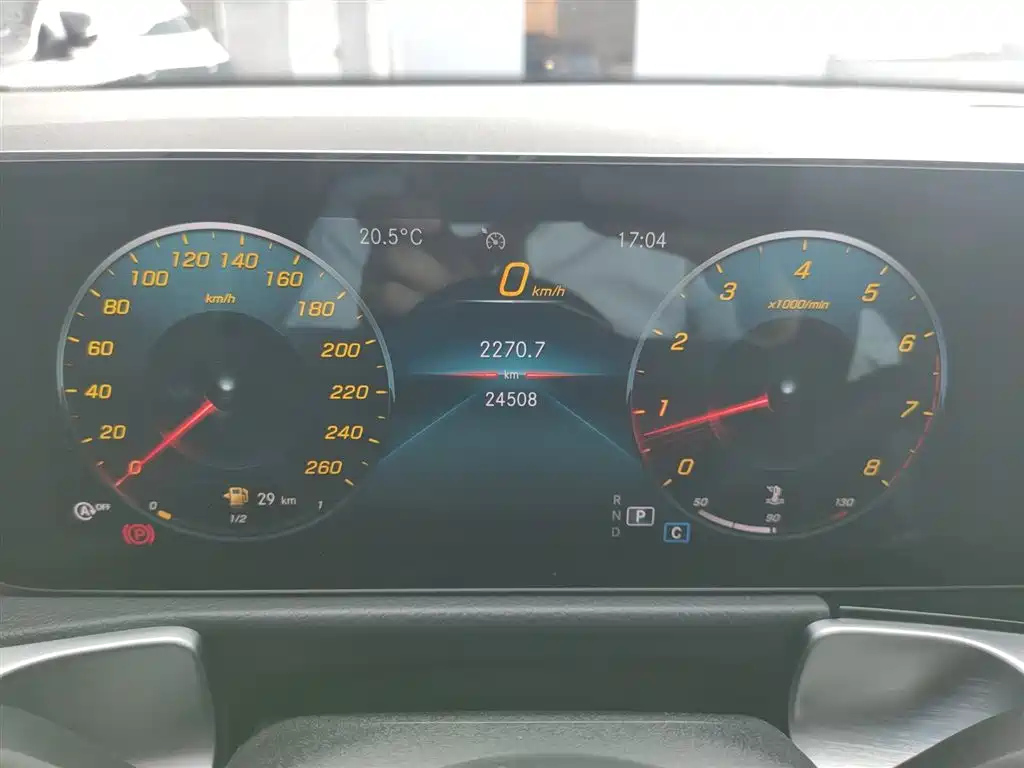 MERCEDES BENZ GLB 2022