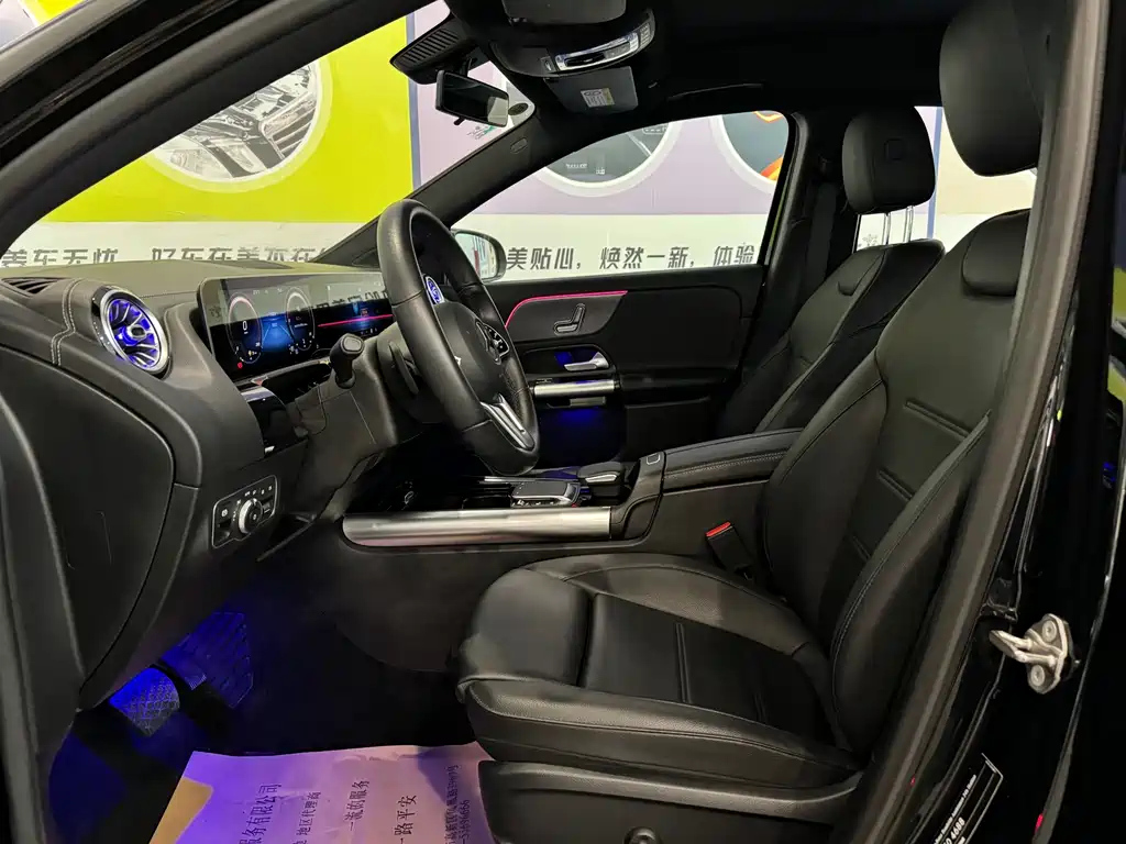 MERCEDES BENZ GLA 2022