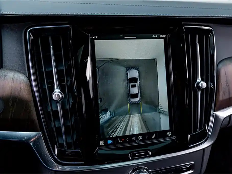 VOLVO S90 2022