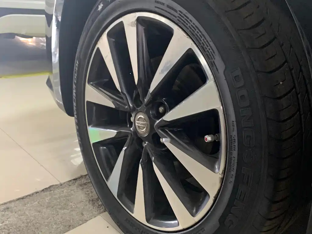 NISSAN TEANA 2018