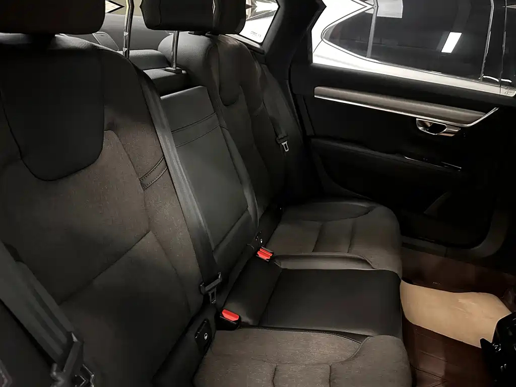 VOLVO S90 2020