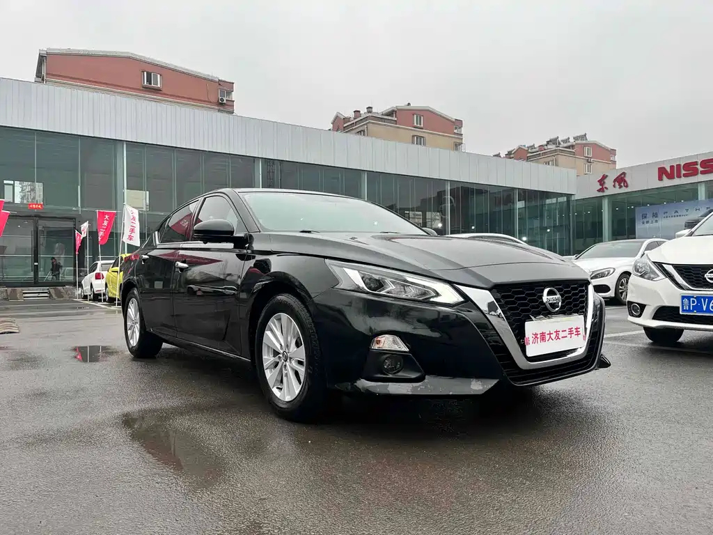 NISSAN TEANA 2019