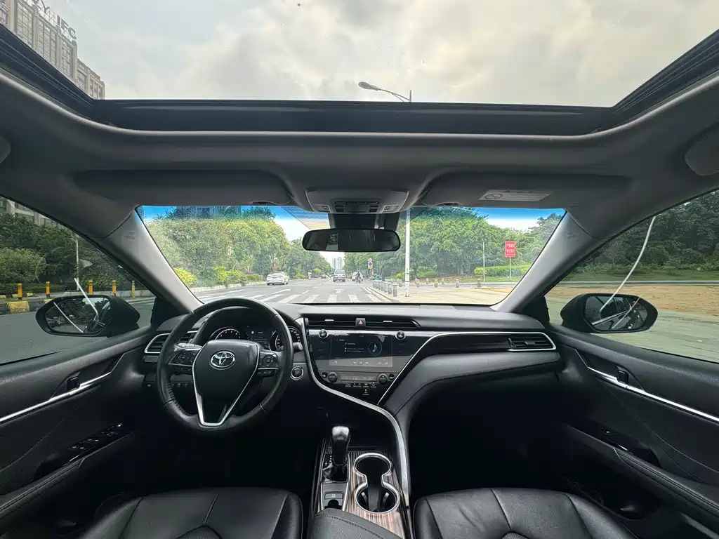 TOYOTA CAMRY 2021