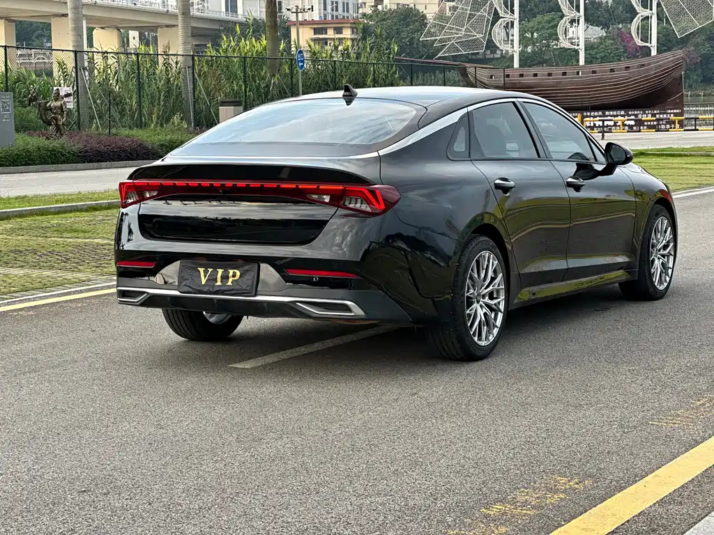 KIA K5 2022