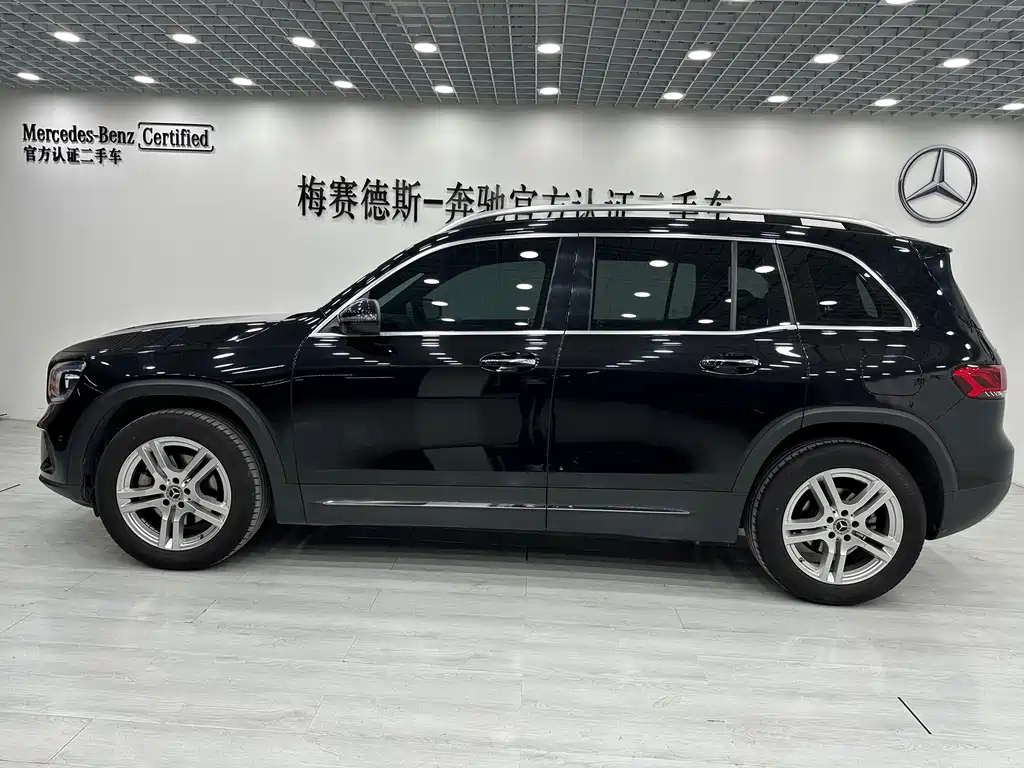 MERCEDES BENZ GLB 2020
