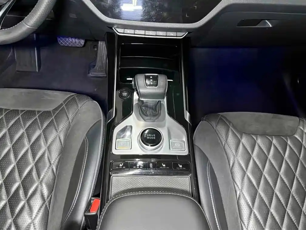 HONGQI HS5 2019