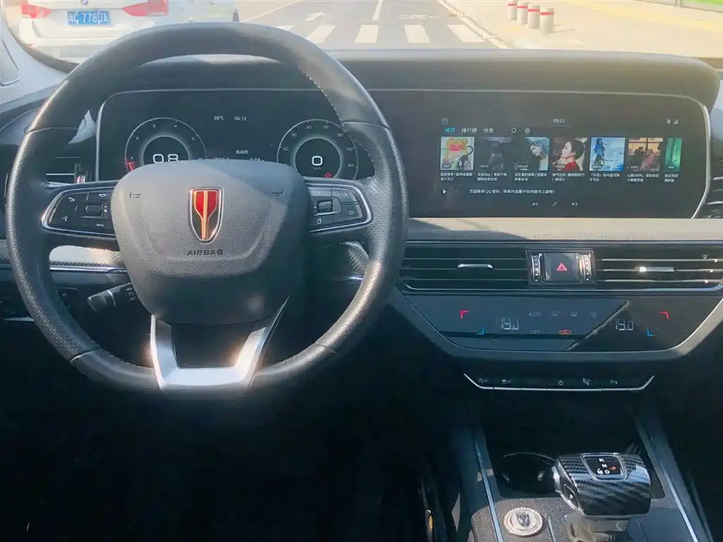 HONGQI HS5 2021
