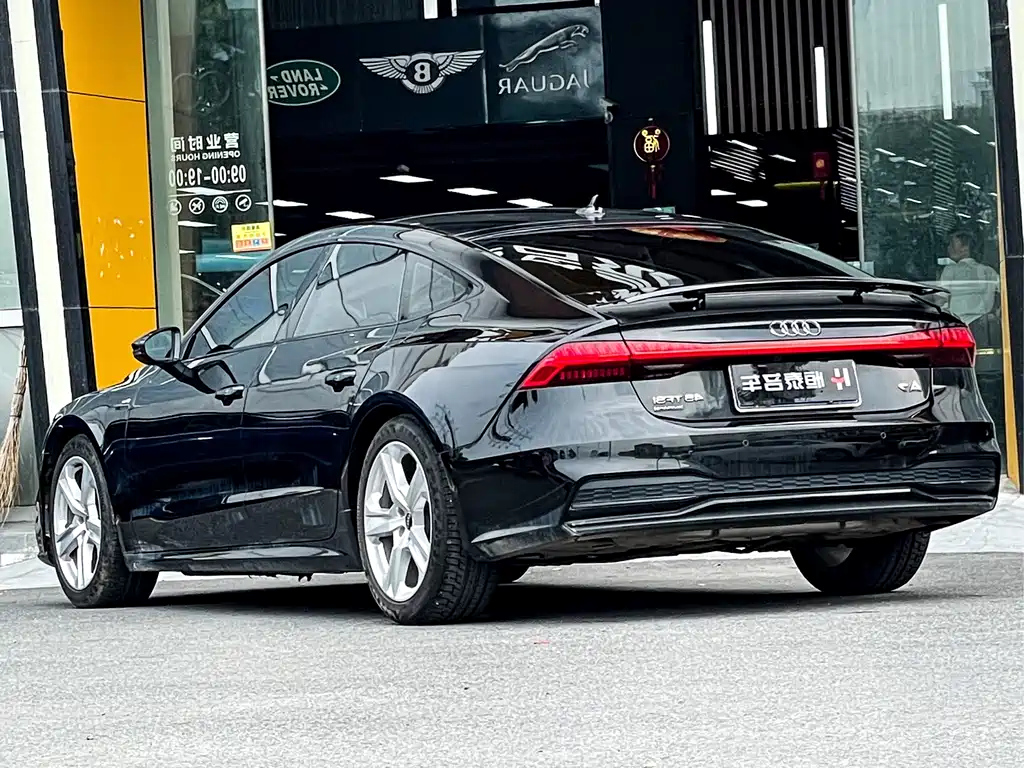 AUDI A7 2021