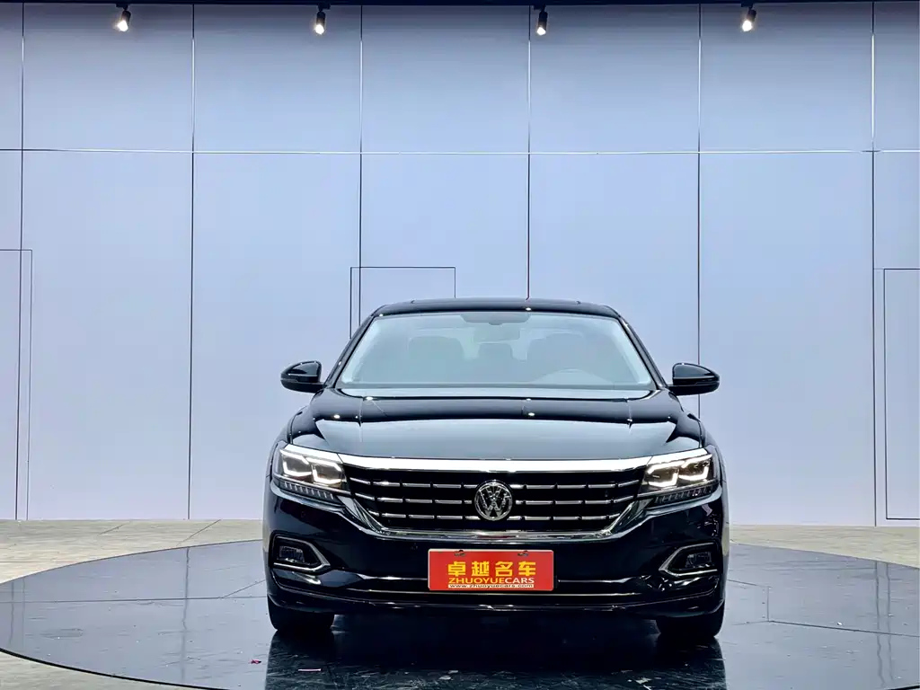 VOLKSWAGEN PASSAT 2020