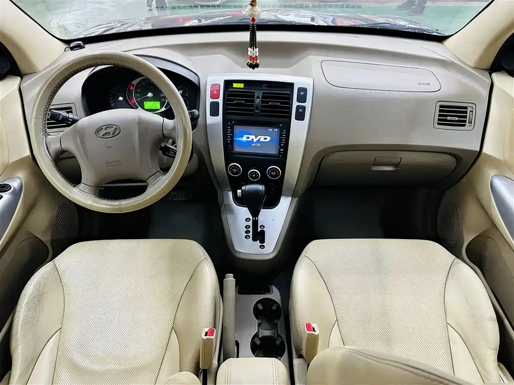 HYUNDAI TUCSON 2013