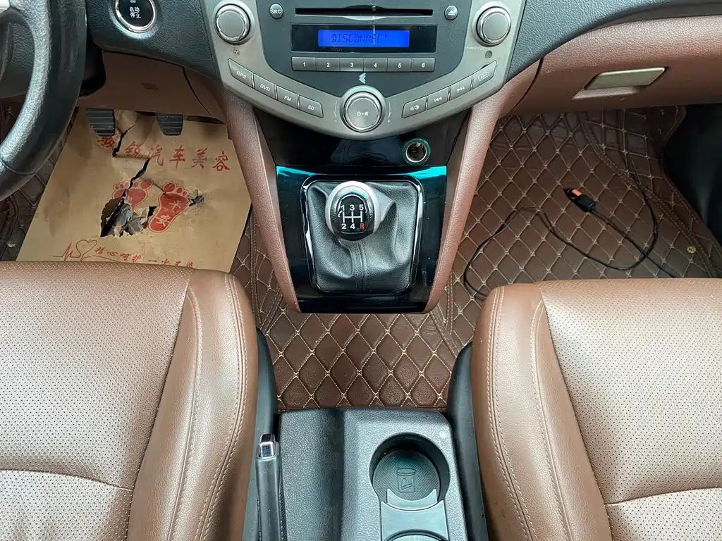 BYD S6 2015