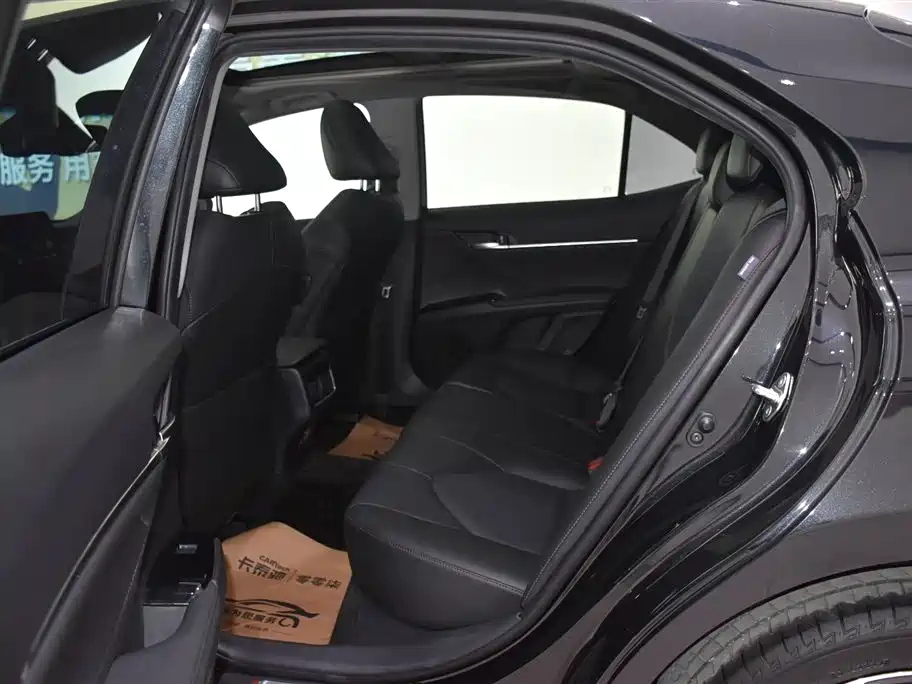 TOYOTA CAMRY 2023