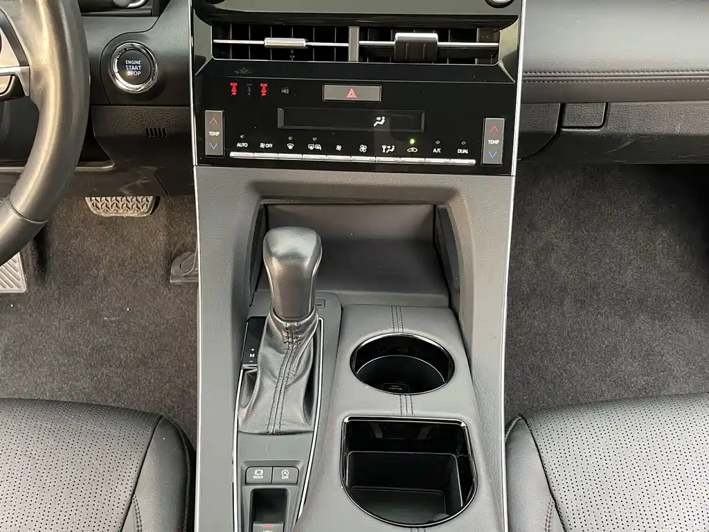 TOYOTA AVALON 2020