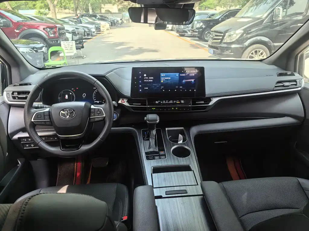 TOYOTA SIENNA SIENNA 2023