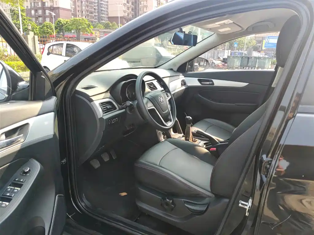 BAIC SENOVA X55 2016