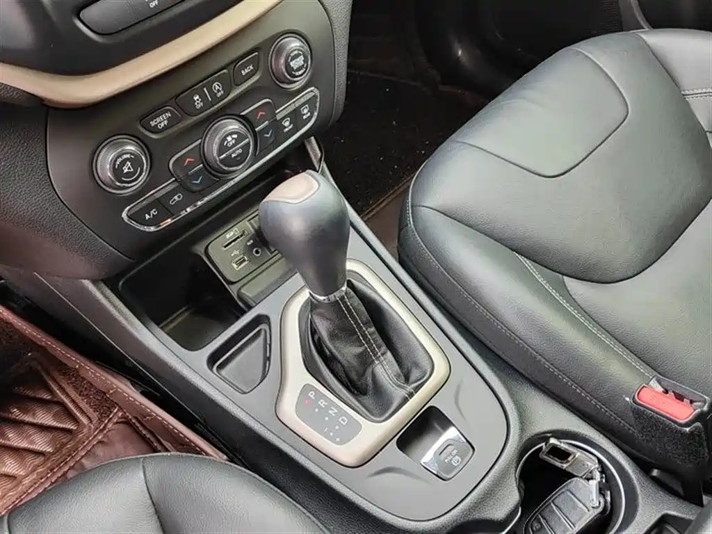 JEEP CHEROKEE 2019