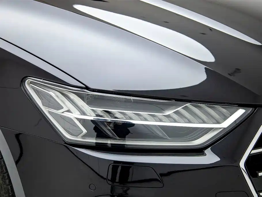 AUDI A7L 2022