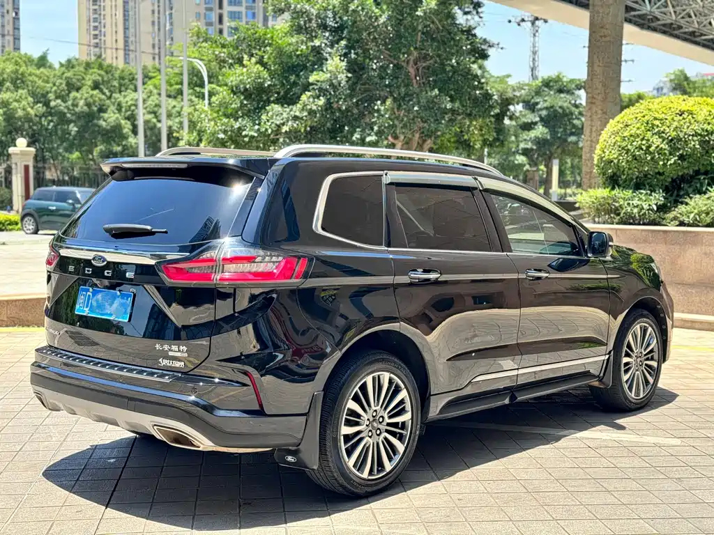 FORD EDGE 2021