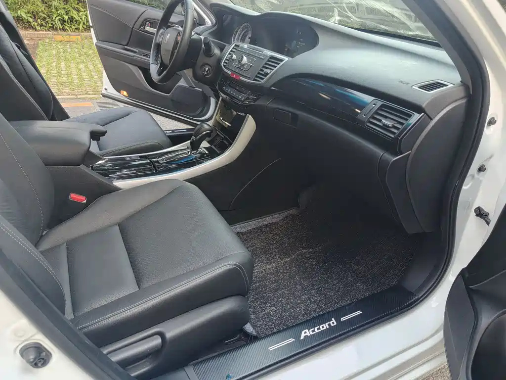 HONDA ACCORD 2018