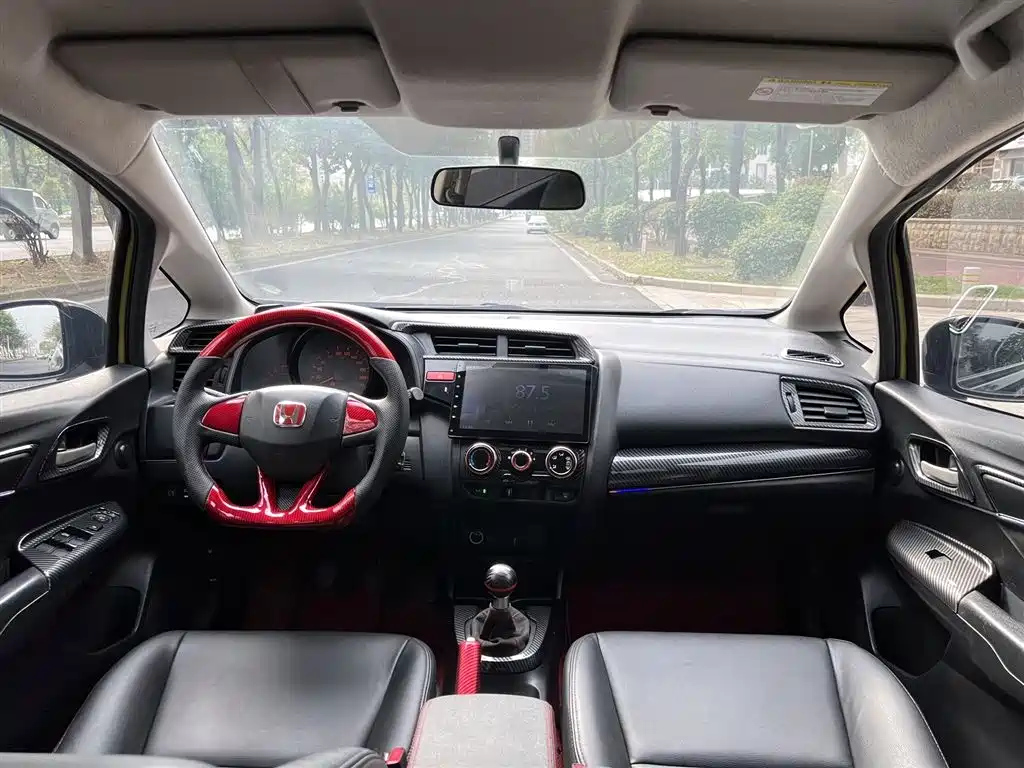 HONDA FIT 2015